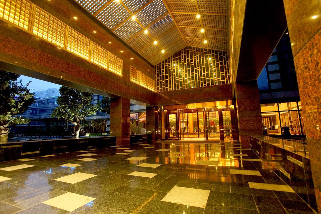 Gloria Grand Hotel Wuxi Wuxi  Exterior foto