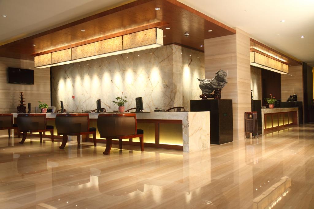 Gloria Grand Hotel Wuxi Wuxi  Exterior foto